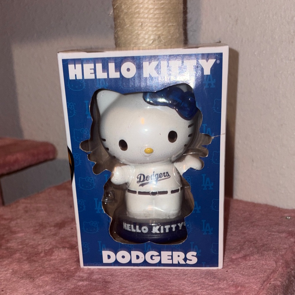 Hello Kitty 2023 Dodgers Collectors Bobblehead Figure Light Up Bow. New in box.